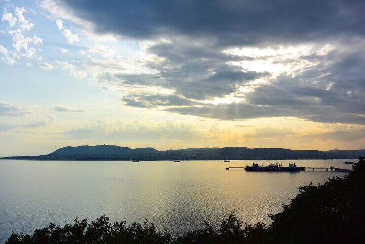 Observation deck at the exit from Novorossiysk Nice view of the city and Tsemesskaya Bay